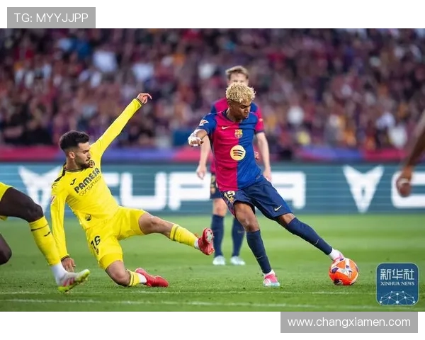 西甲半场巴萨2-1领先比利亚雷亚尔 亚马尔扳平费尔明致胜